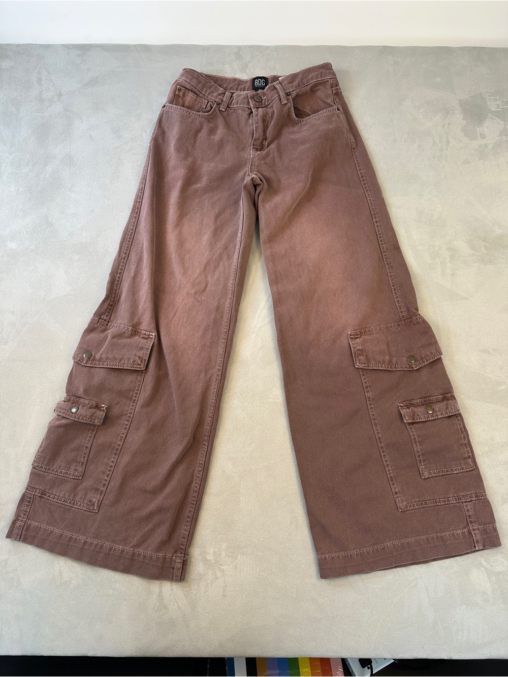 BDG Wide-Leg Cargo Jeans in Dusty Brown